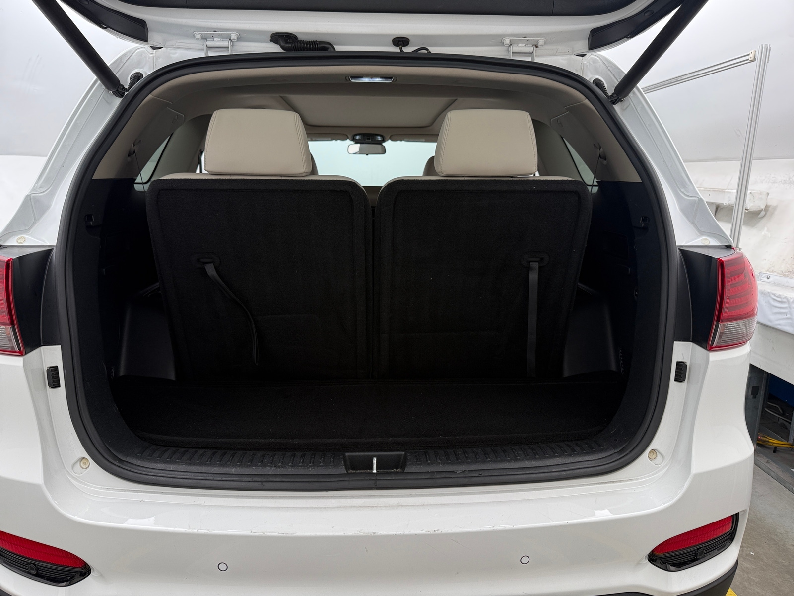 Thumbnail: 2020 Kia Sorento - 6