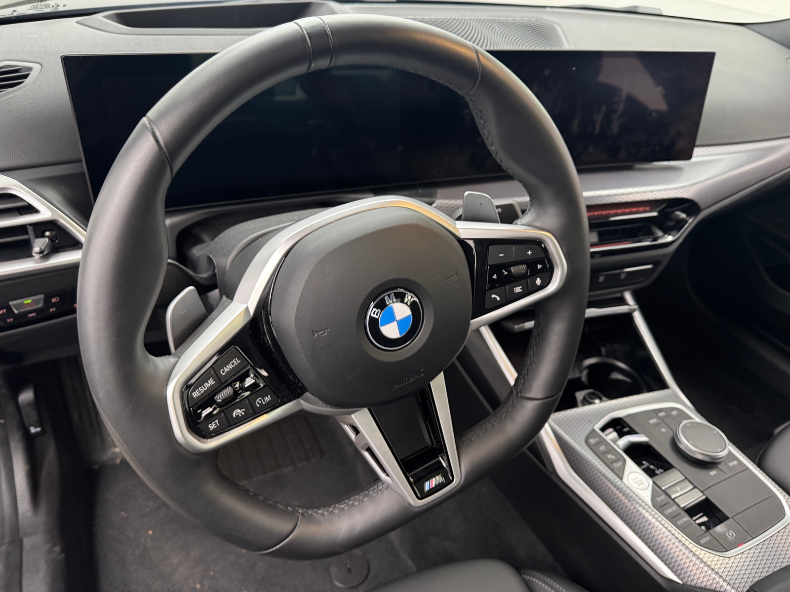 Thumbnail: 2025 BMW 3 Series - 4