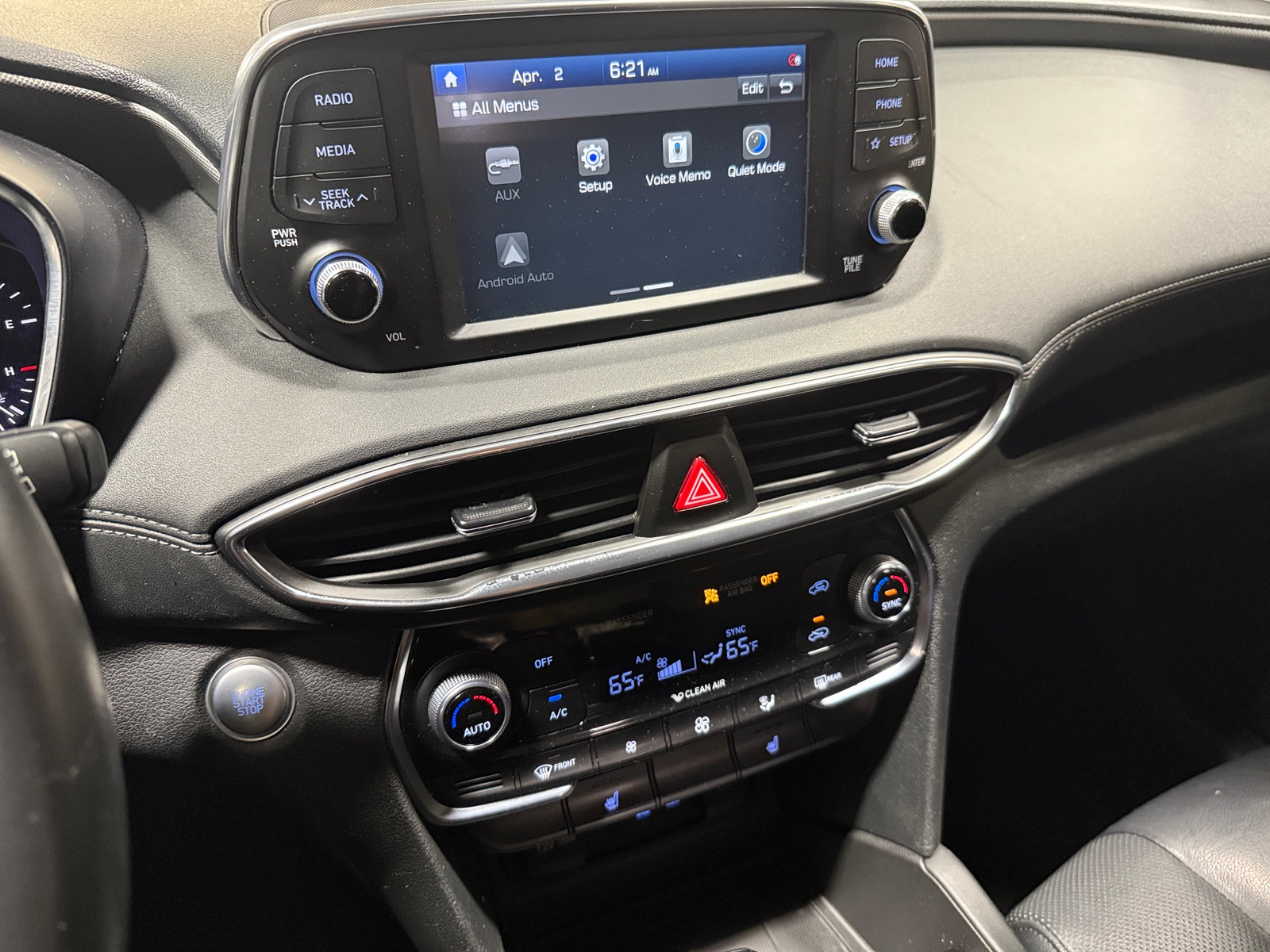 Thumbnail: 2020 Hyundai Santa Fe - 3