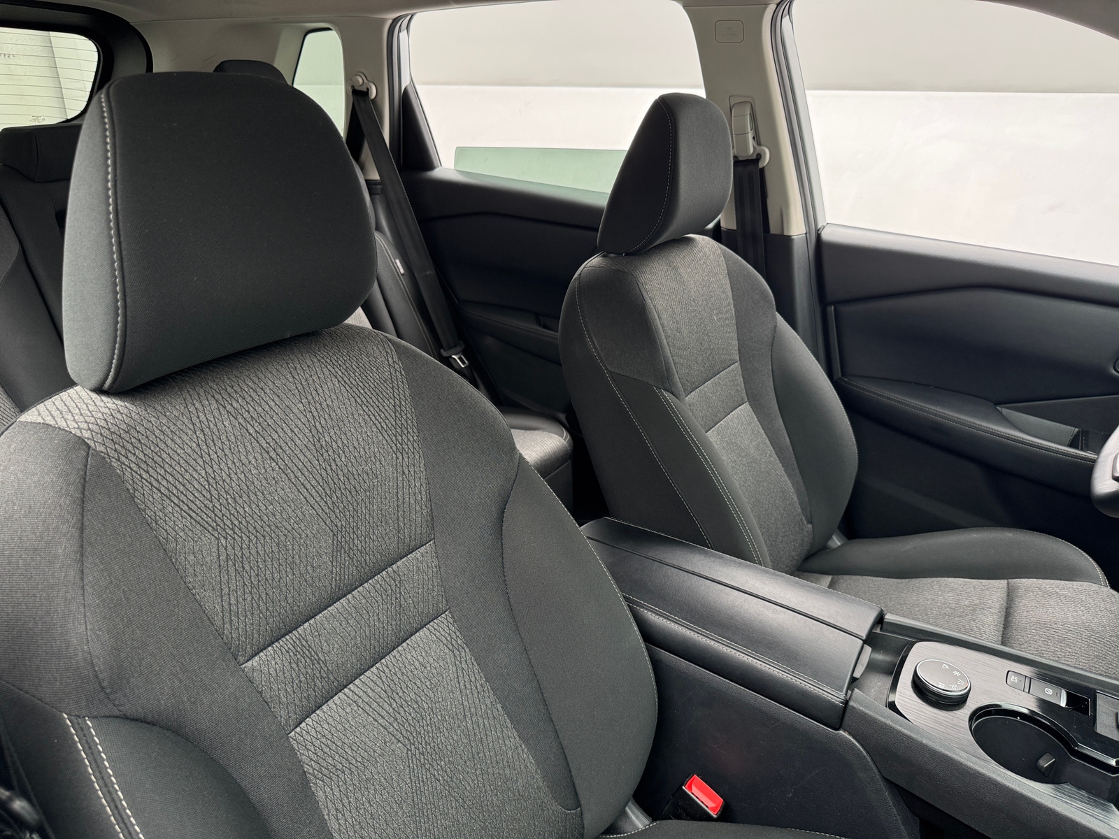 Thumbnail: 2025 Nissan Rogue - 2