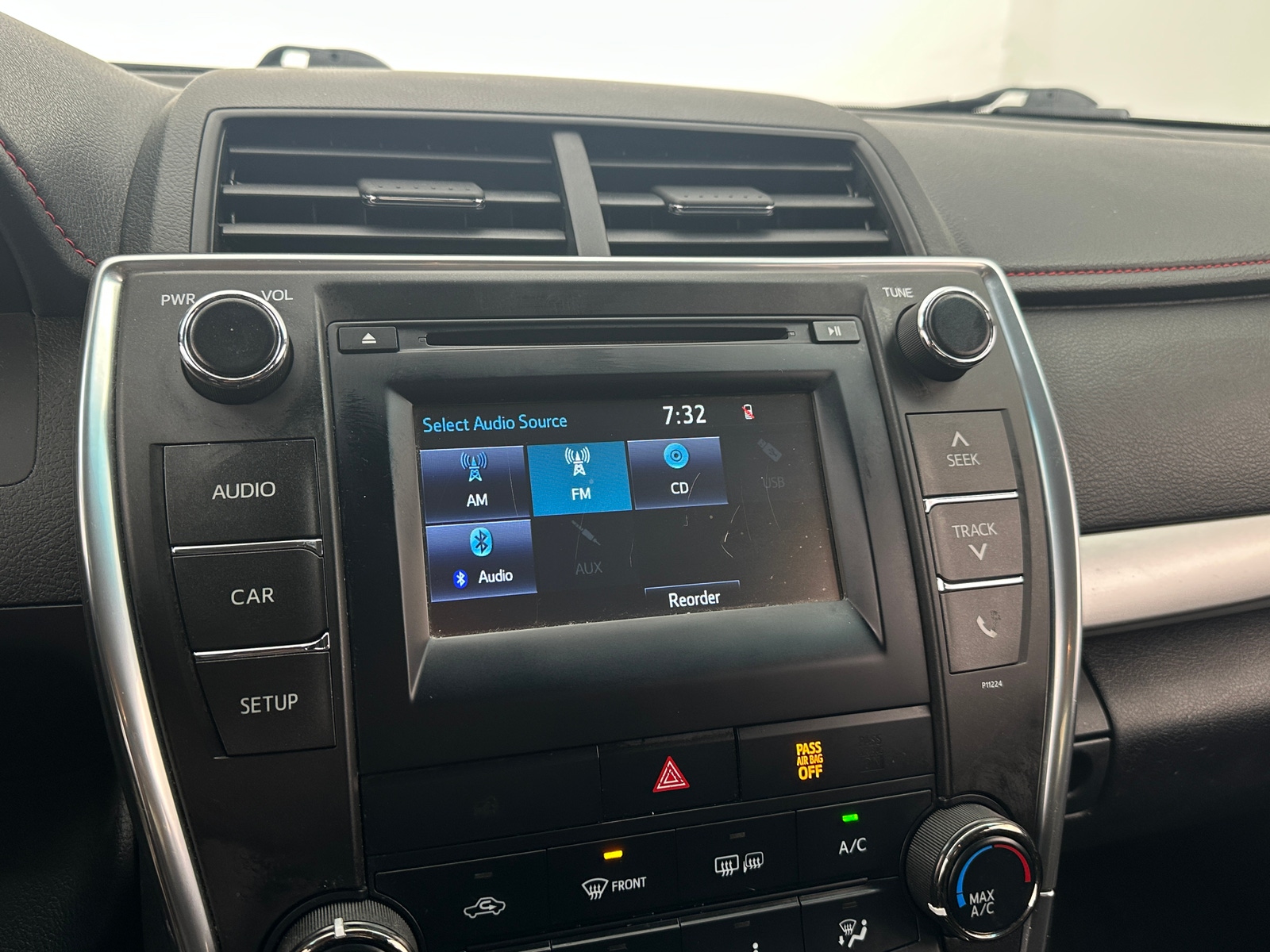 Thumbnail: 2016 Toyota Camry - 4