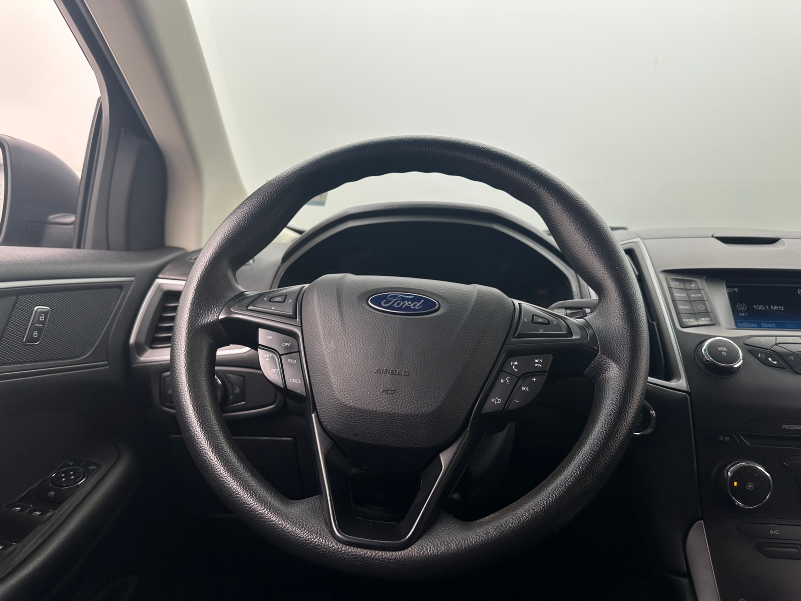 Thumbnail: 2015 Ford Edge - 5