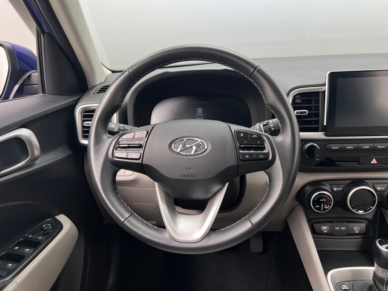 Thumbnail: 2025 Hyundai Venue - 5