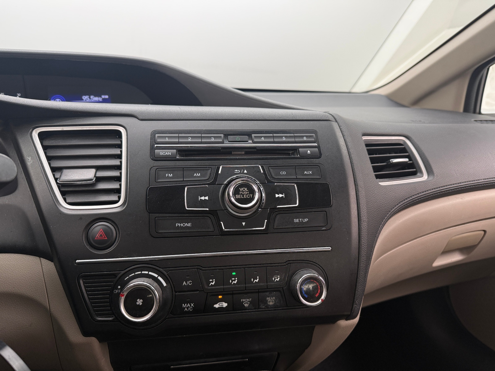 Thumbnail: 2015 Honda Civic - 4