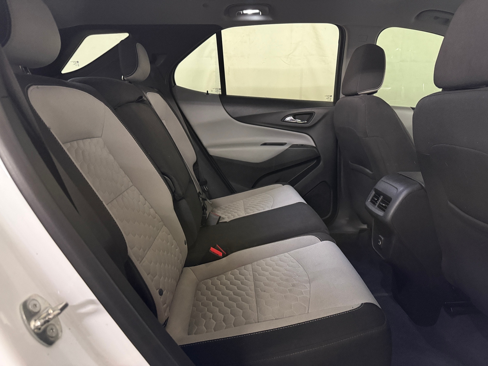 Thumbnail: 2020 Chevrolet Equinox - 6