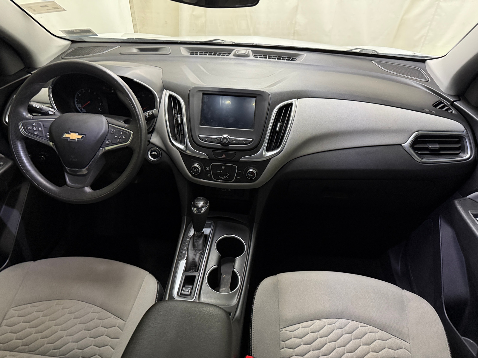 Thumbnail: 2020 Chevrolet Equinox - 3