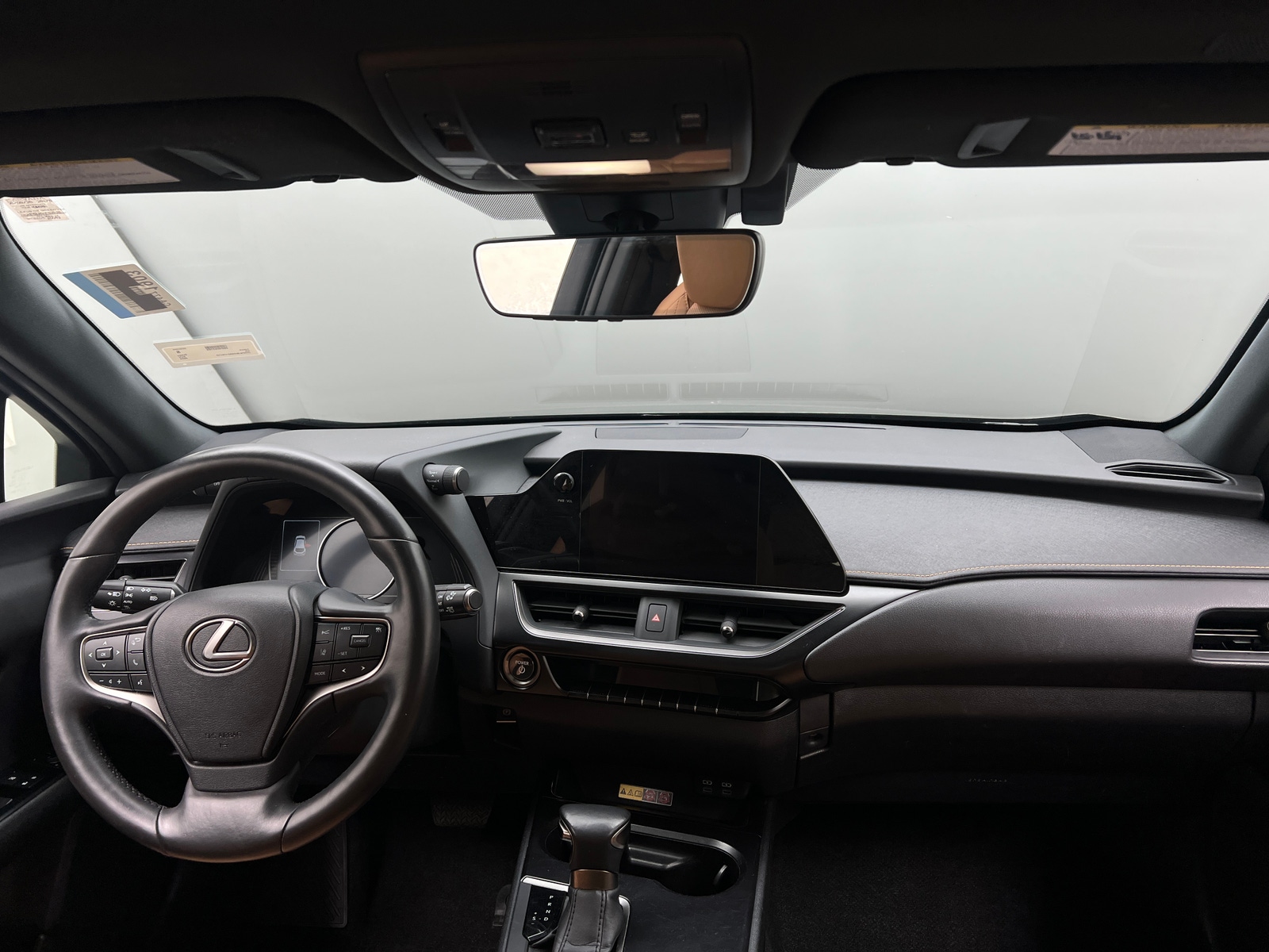 Thumbnail: 2024 Lexus UX - 2