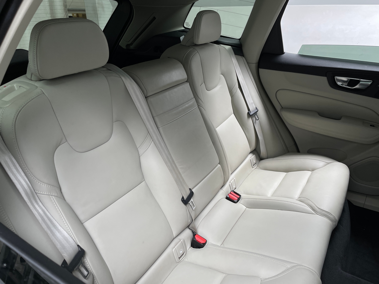 Thumbnail: 2021 Volvo XC60 - 5