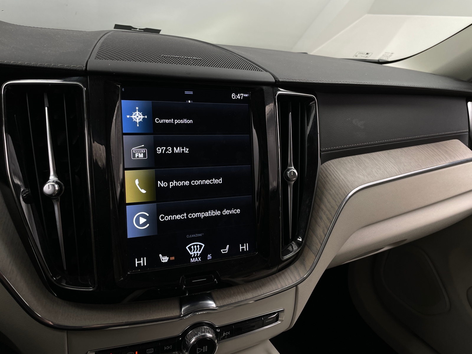 Thumbnail: 2021 Volvo XC60 - 3