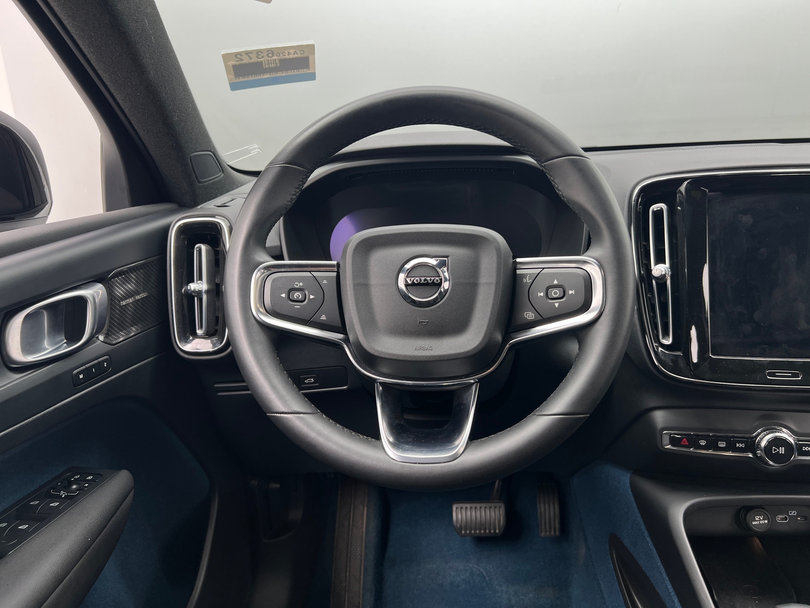 Thumbnail: 2023 Volvo C40 - 5