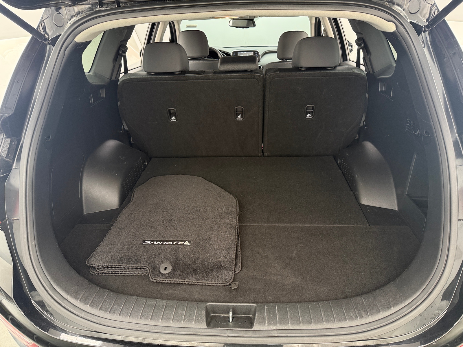 Thumbnail: 2020 Hyundai Santa Fe - 7