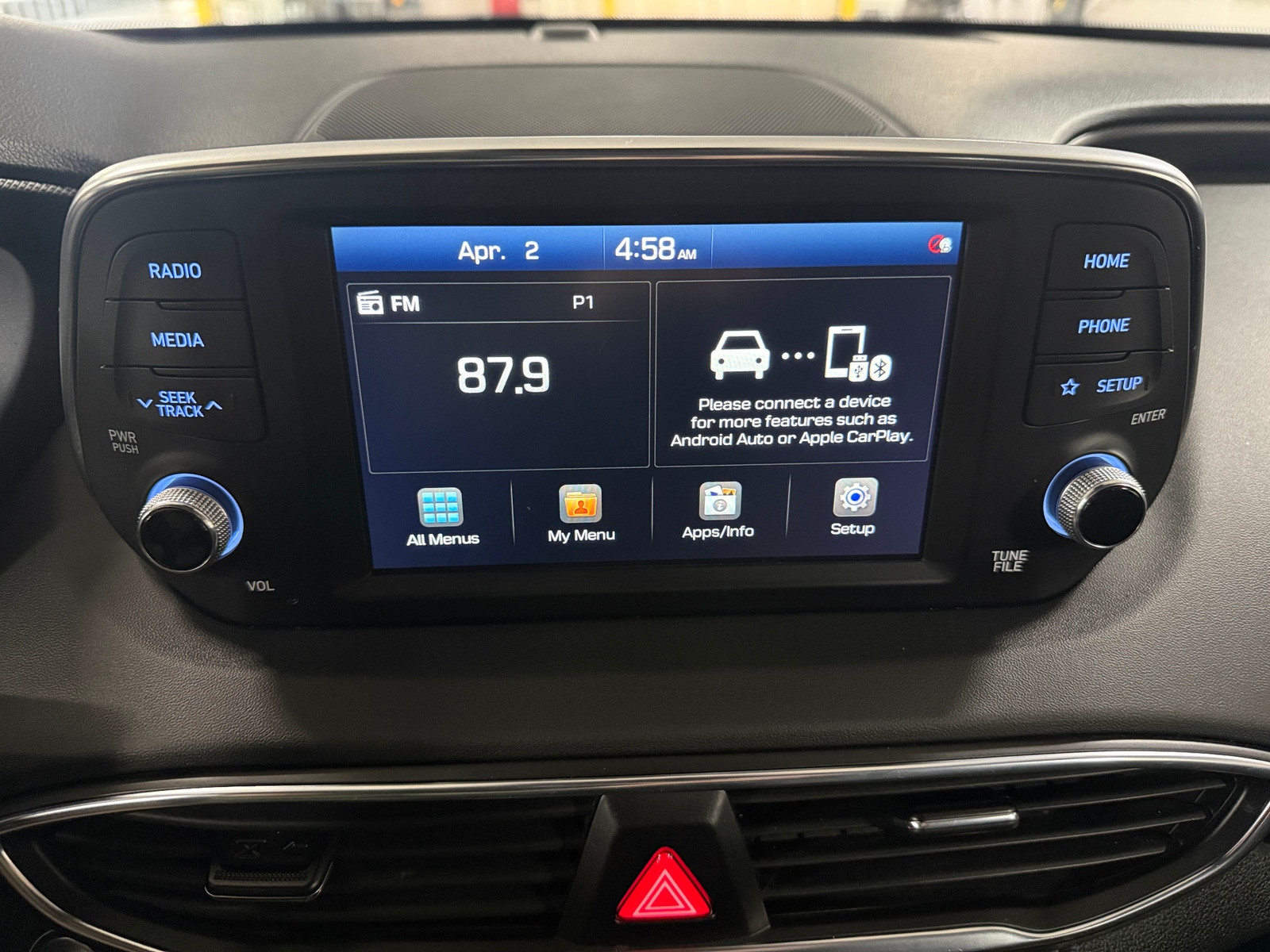 Thumbnail: 2020 Hyundai Santa Fe - 4