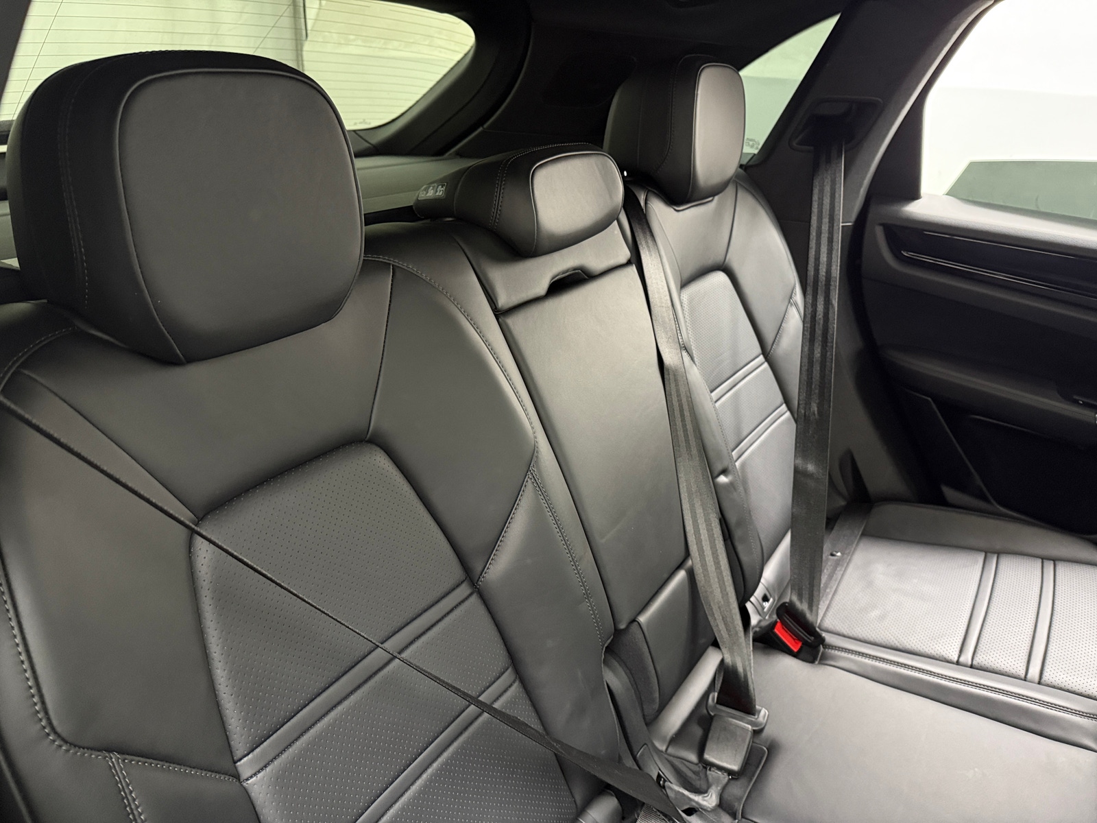 Thumbnail: 2020 Porsche Cayenne - 5