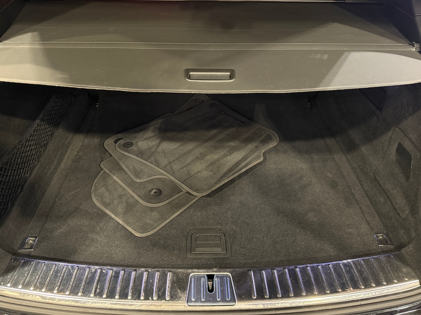 Thumbnail: 2020 Porsche Cayenne - 6