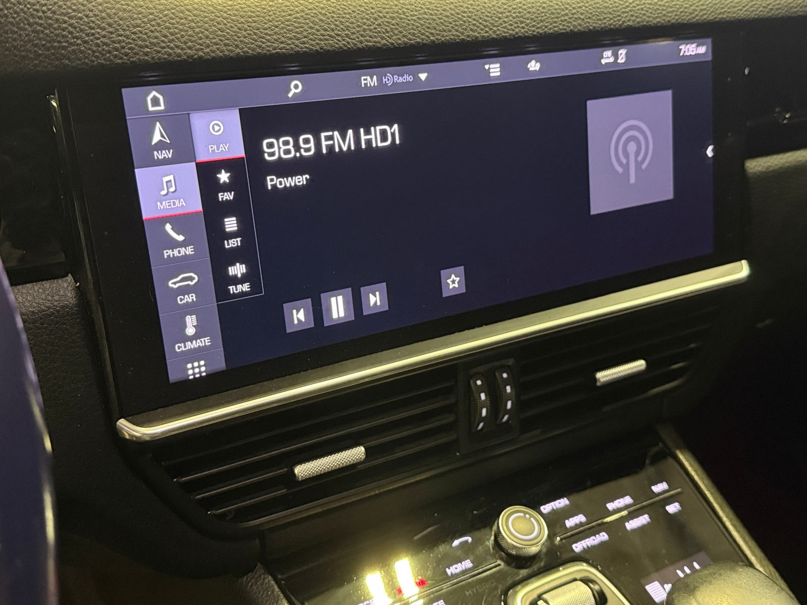 Thumbnail: 2020 Porsche Cayenne - 3