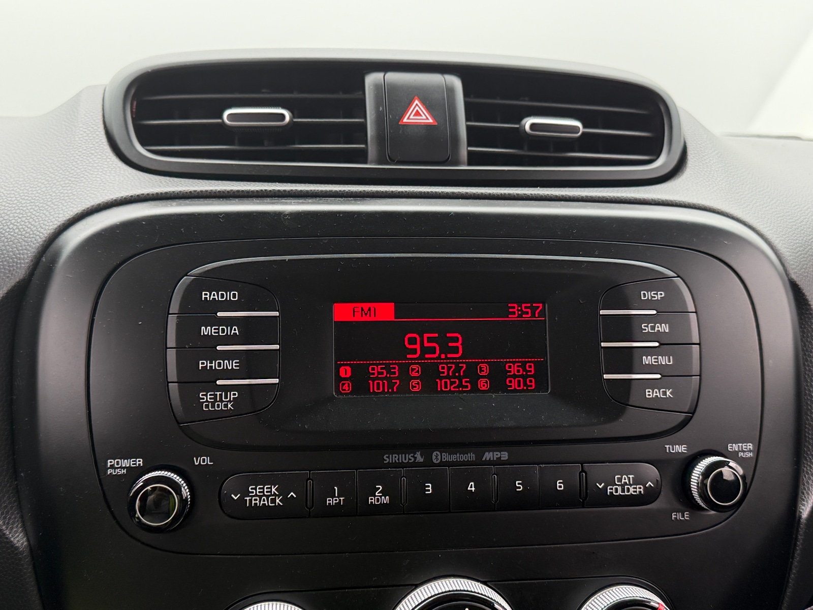 Thumbnail: 2016 Kia Soul - 4