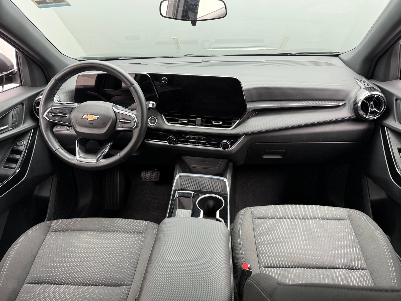 Thumbnail: 2025 Chevrolet Equinox - 3