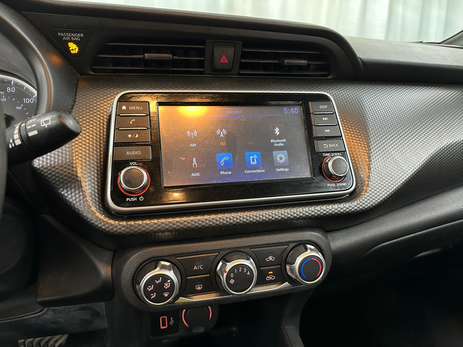 Thumbnail: 2020 Nissan Kicks - 4