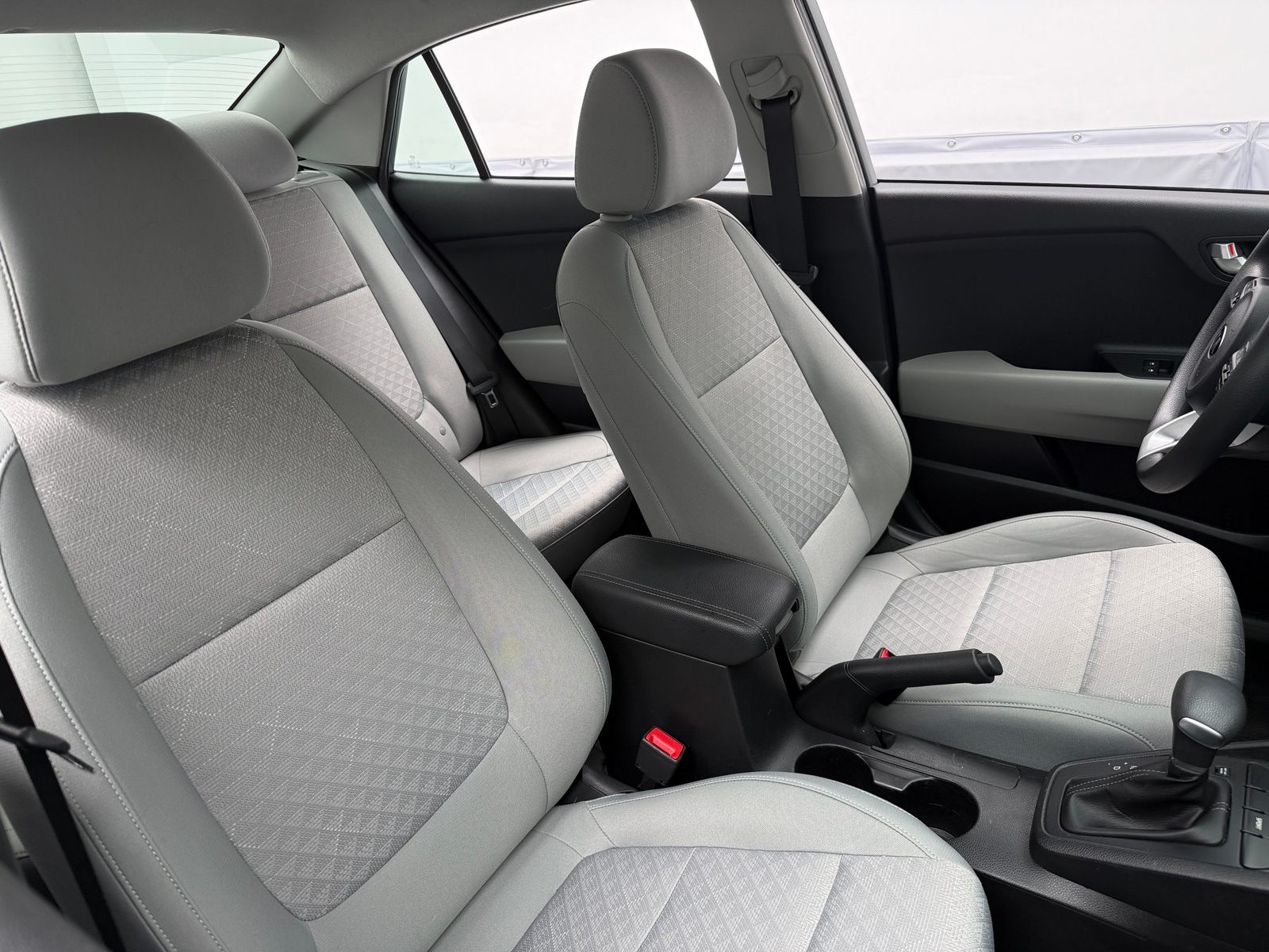 Thumbnail: 2021 Kia Rio - 2