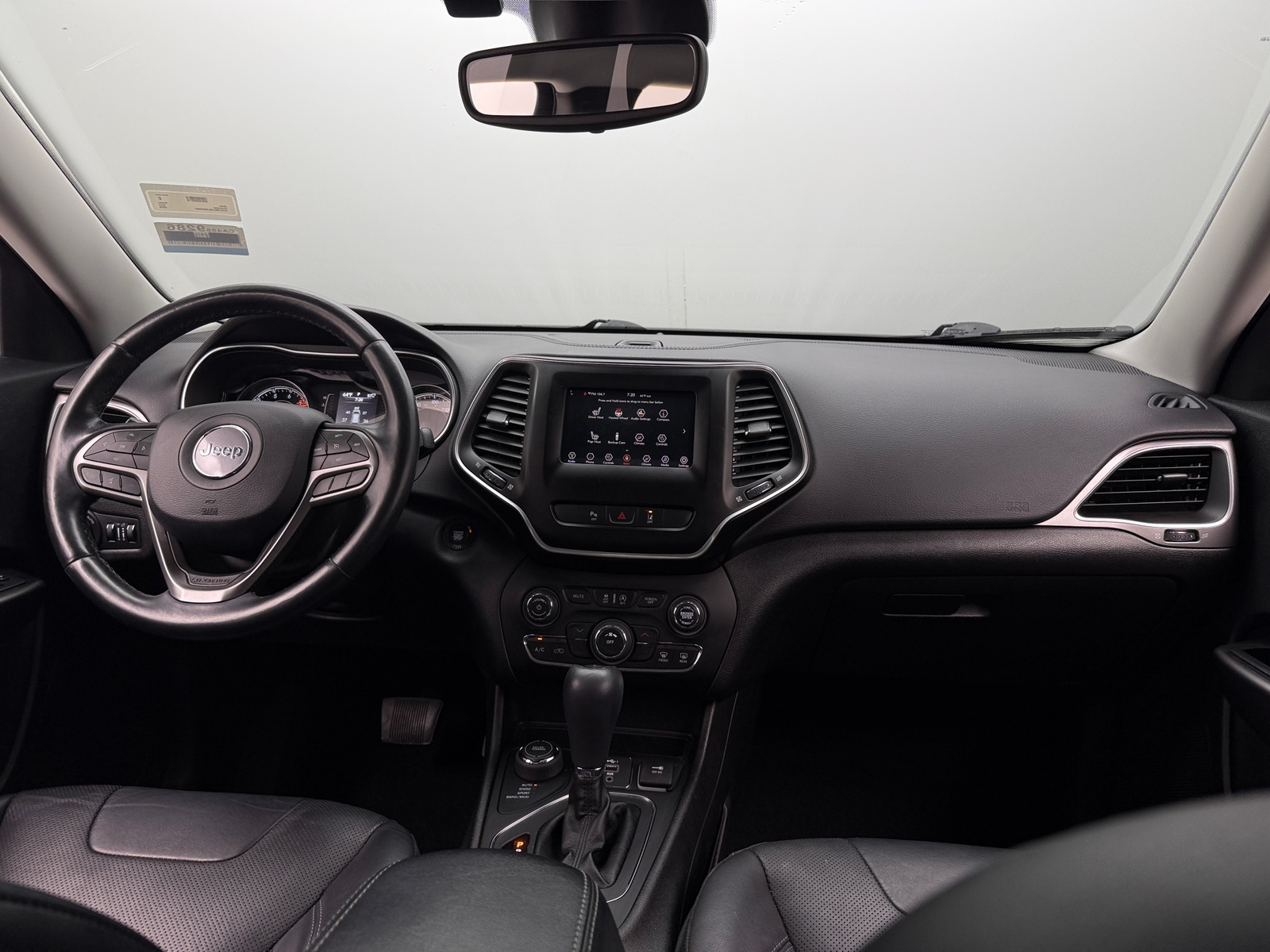 Thumbnail: 2020 Jeep Cherokee - 2