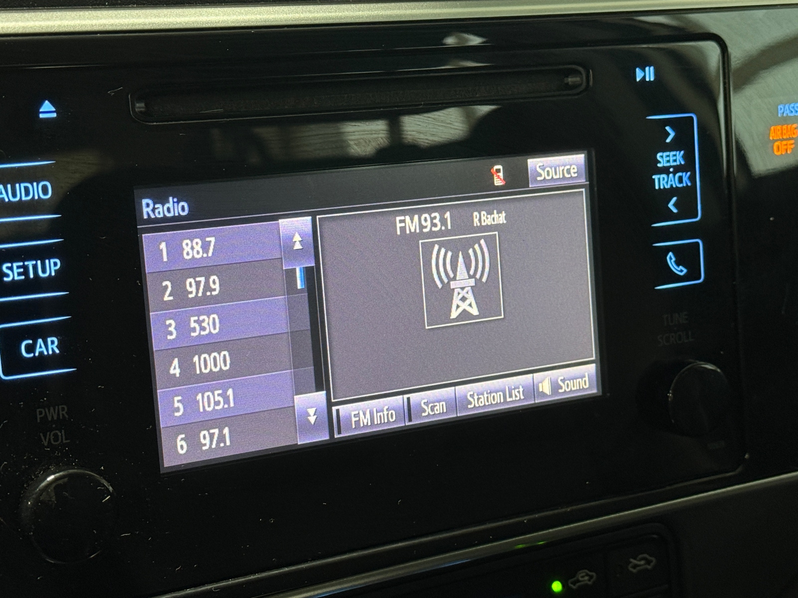 Thumbnail: 2018 Toyota Corolla - 4