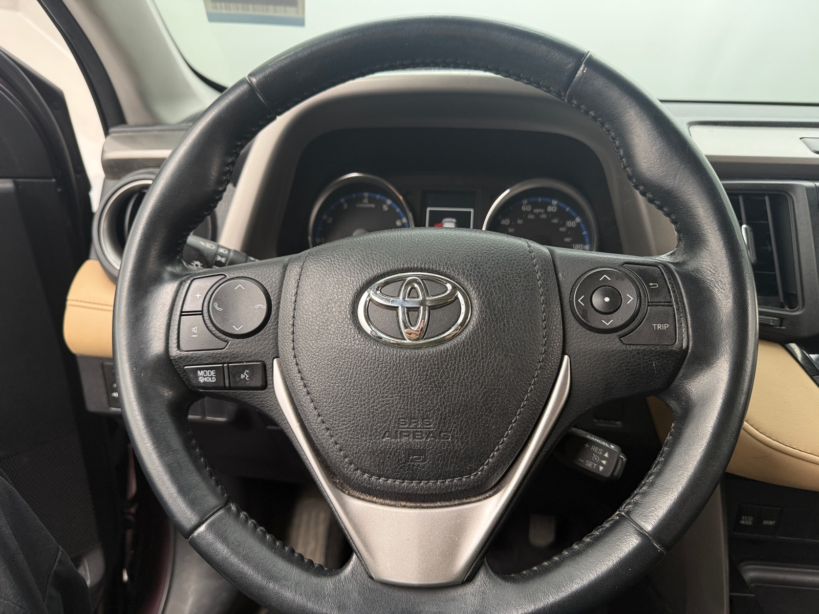 Thumbnail: 2016 Toyota RAV4 - 5