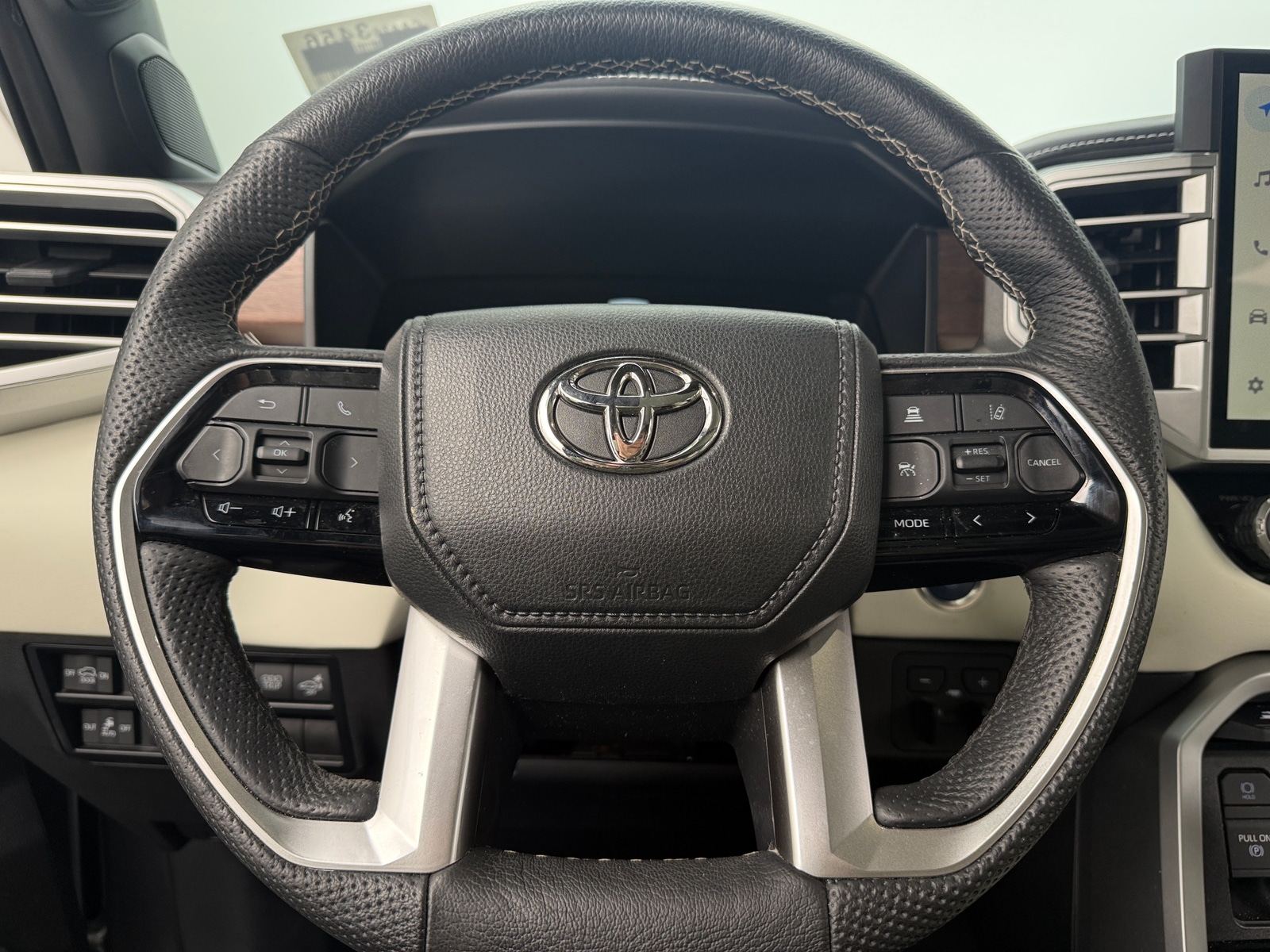 Thumbnail: 2023 Toyota Sequoia - 4