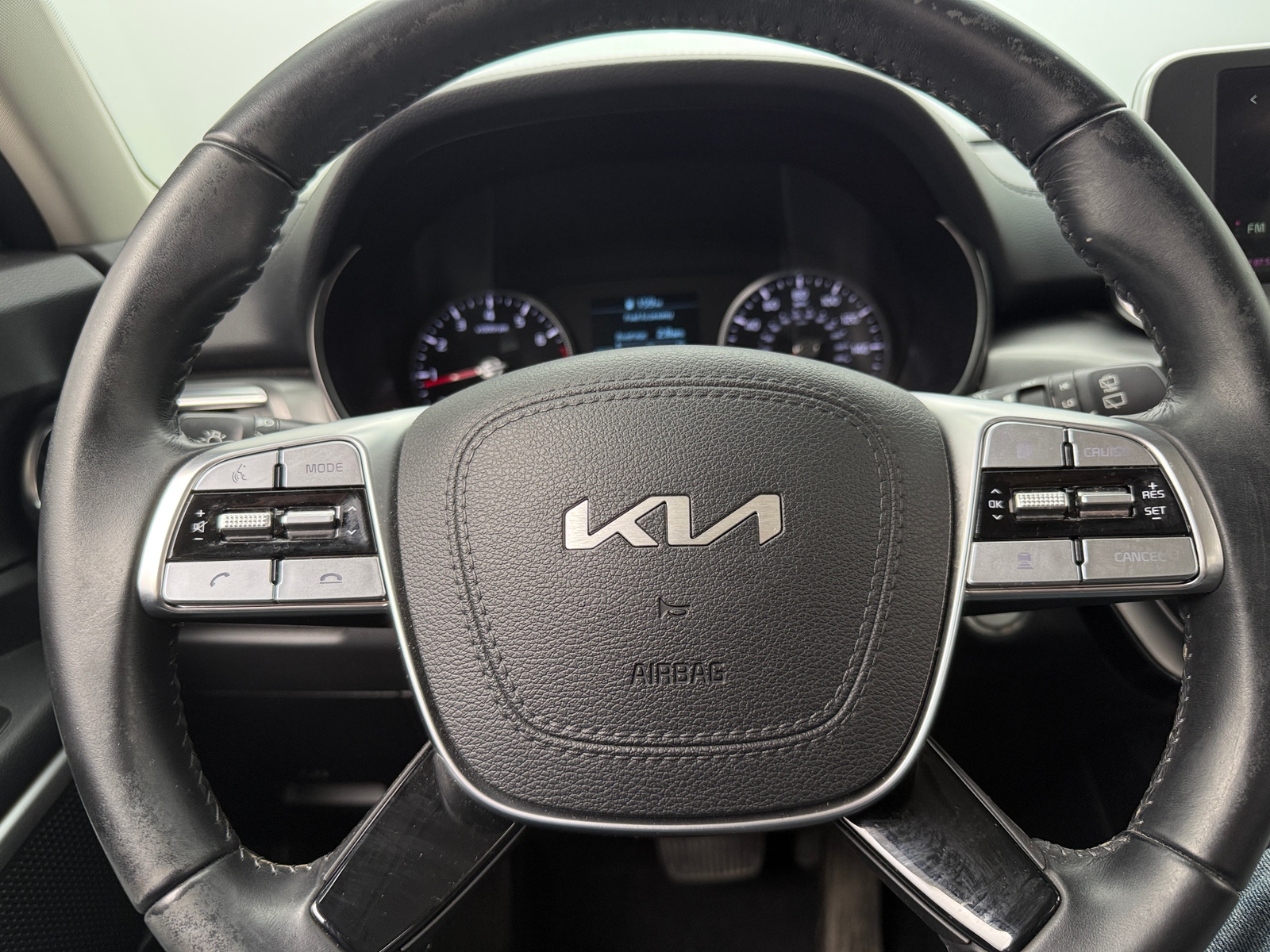 Thumbnail: 2022 Kia Telluride - 4