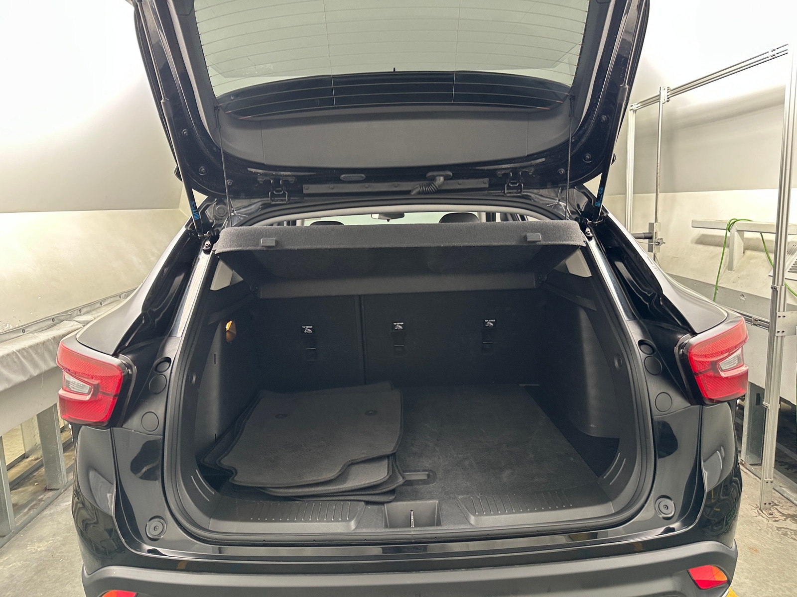 Thumbnail: 2025 Chevrolet Trax - 7