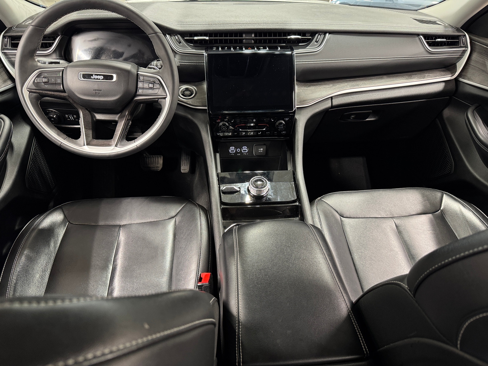 Thumbnail: 2023 Jeep Grand Cherokee L - 2