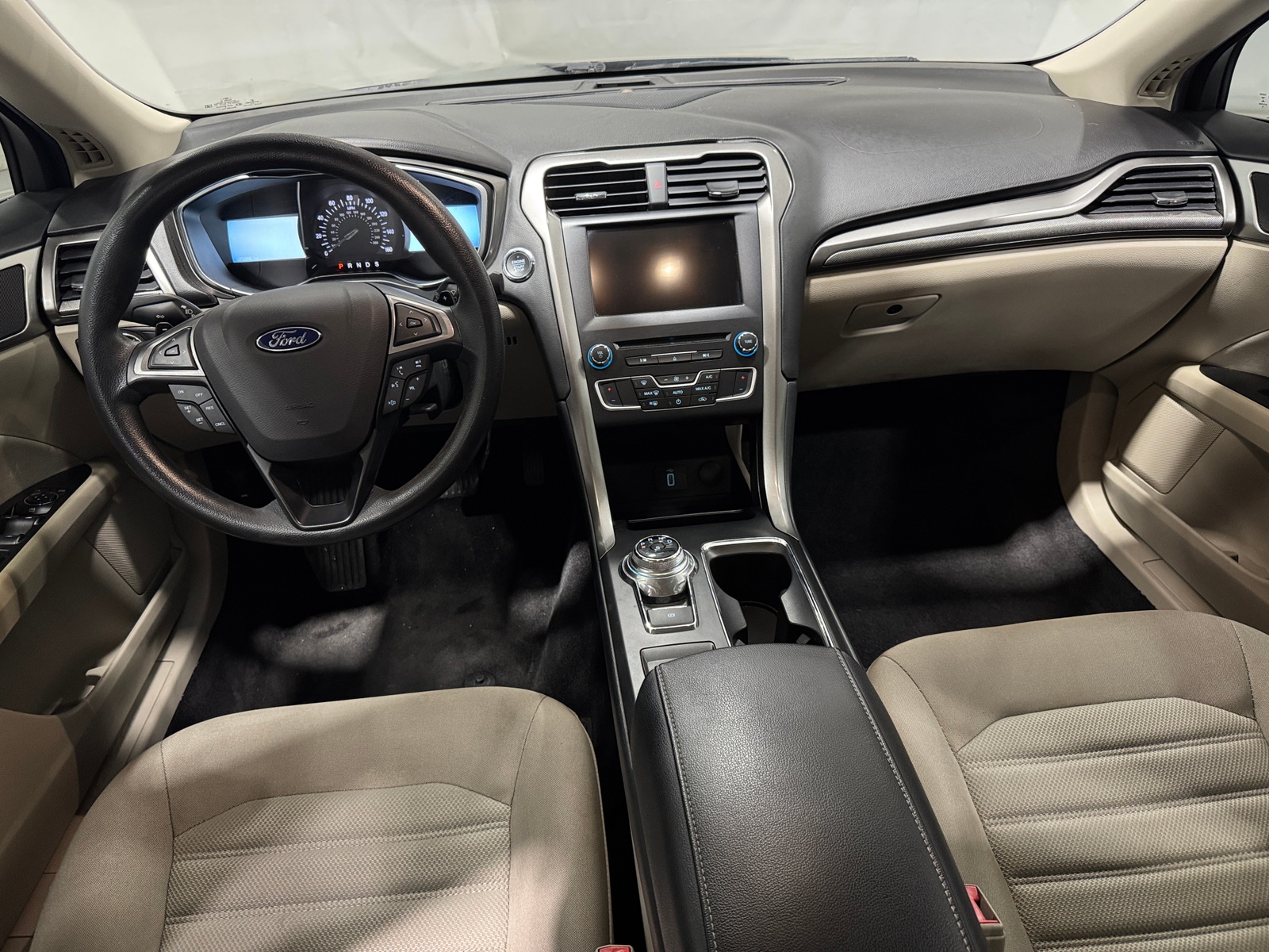 Thumbnail: 2017 Ford Fusion - 3