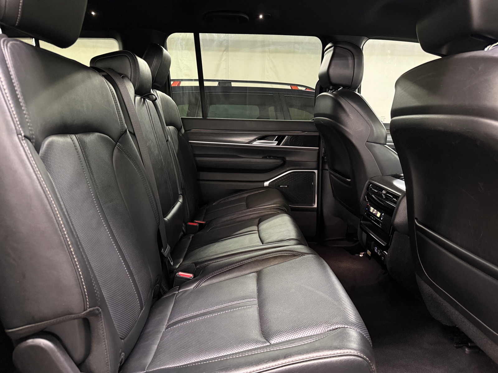 Thumbnail: 2023 Jeep Wagoneer - 5