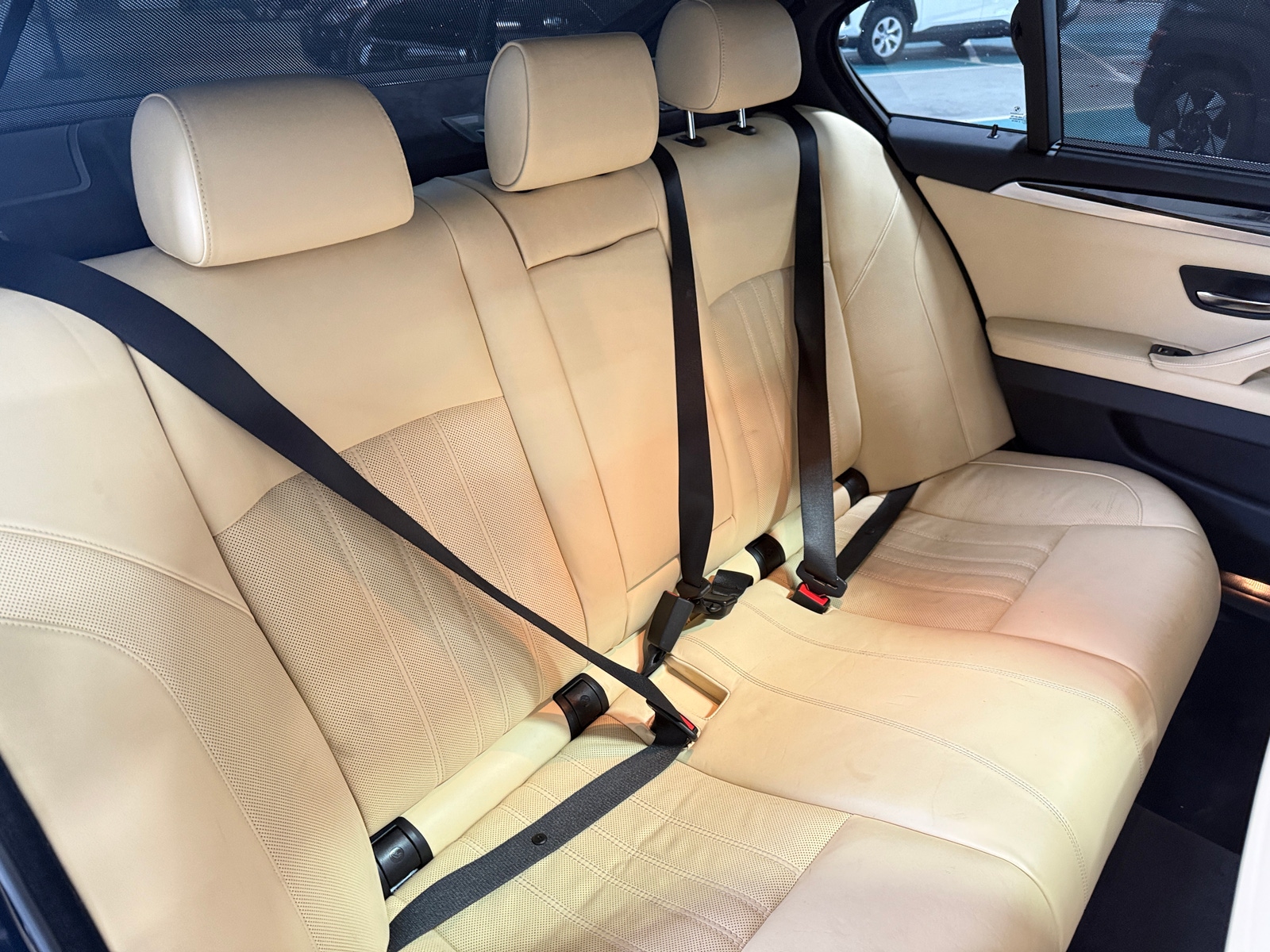 Thumbnail: 2013 BMW M5 - 5