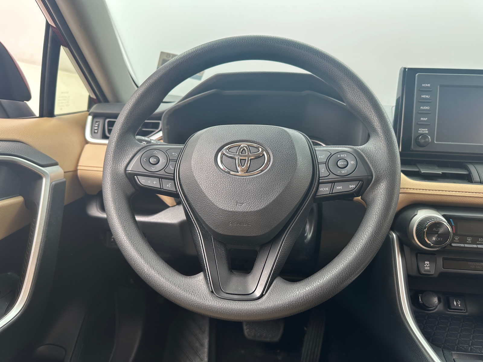 Thumbnail: 2019 Toyota RAV4 - 5