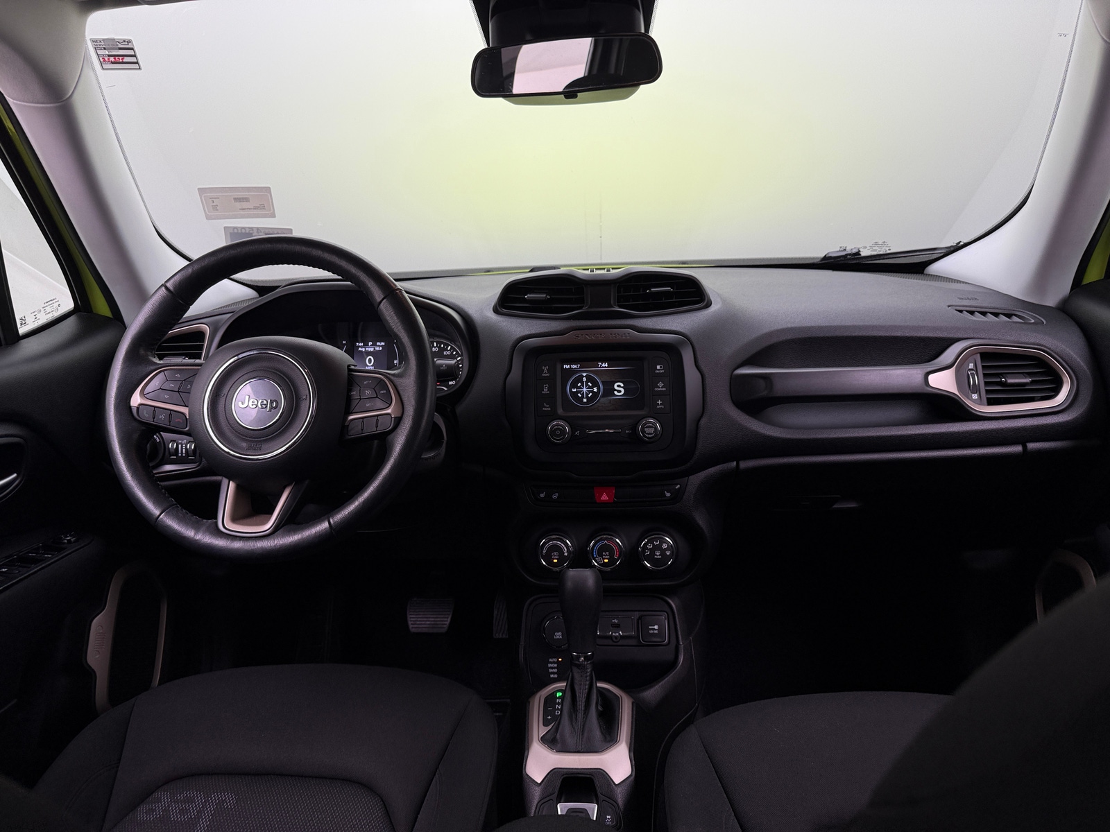 Thumbnail: 2017 Jeep Renegade - 3