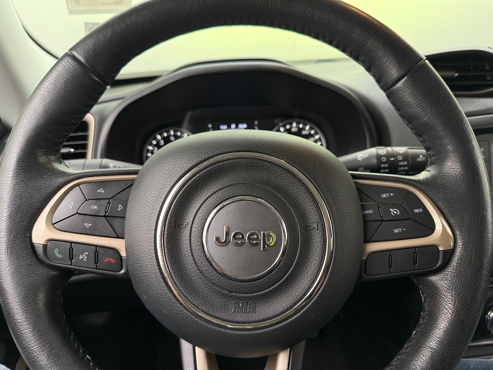 Thumbnail: 2017 Jeep Renegade - 5