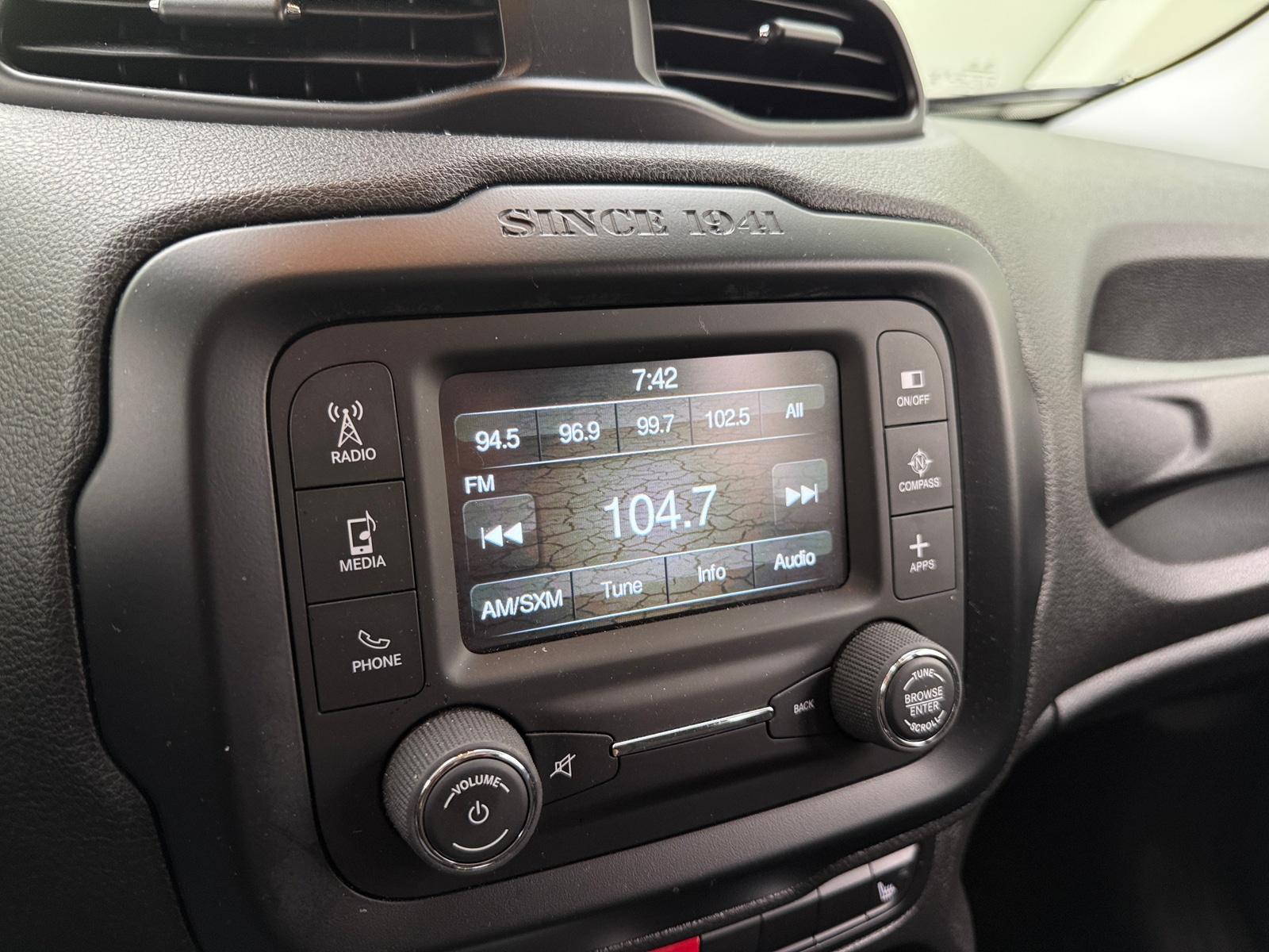 Thumbnail: 2017 Jeep Renegade - 4