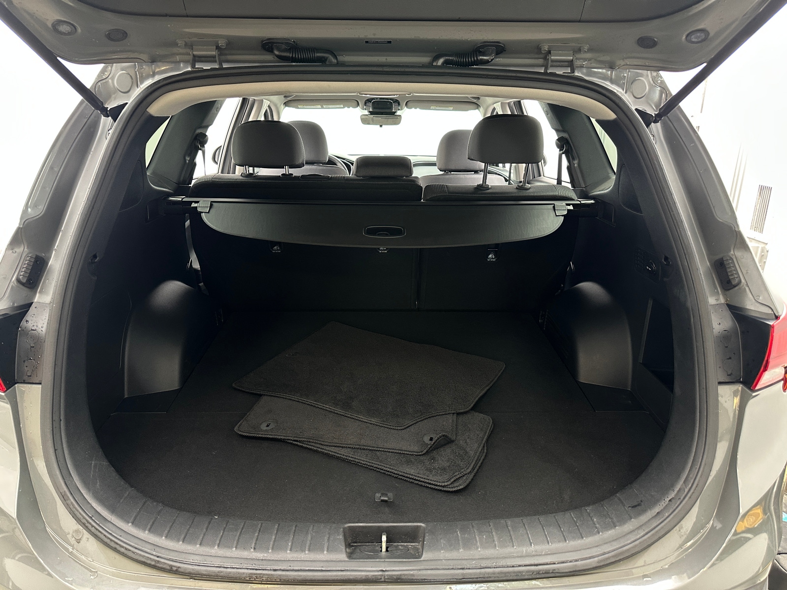 Thumbnail: 2022 Hyundai Santa Fe - 7