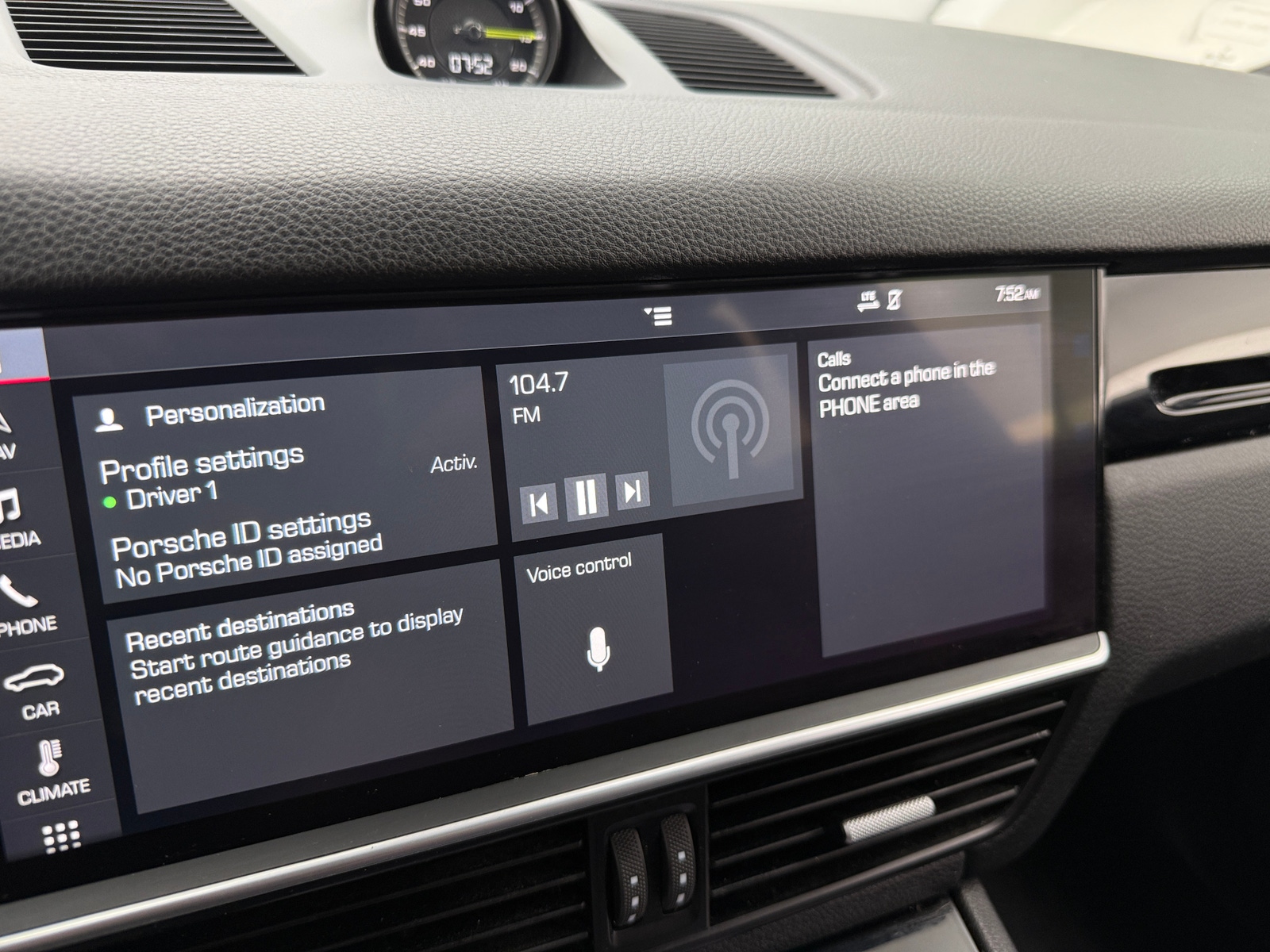 Thumbnail: 2019 Porsche Cayenne - 3