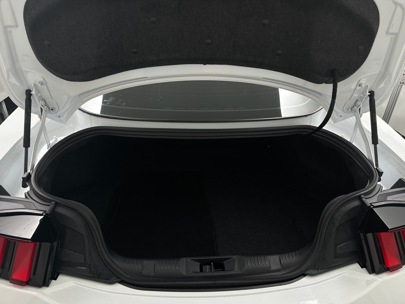 Thumbnail: 2025 Ford Mustang - 6