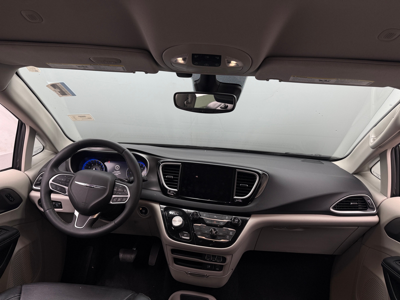 Thumbnail: 2022 Chrysler Pacifica - 2