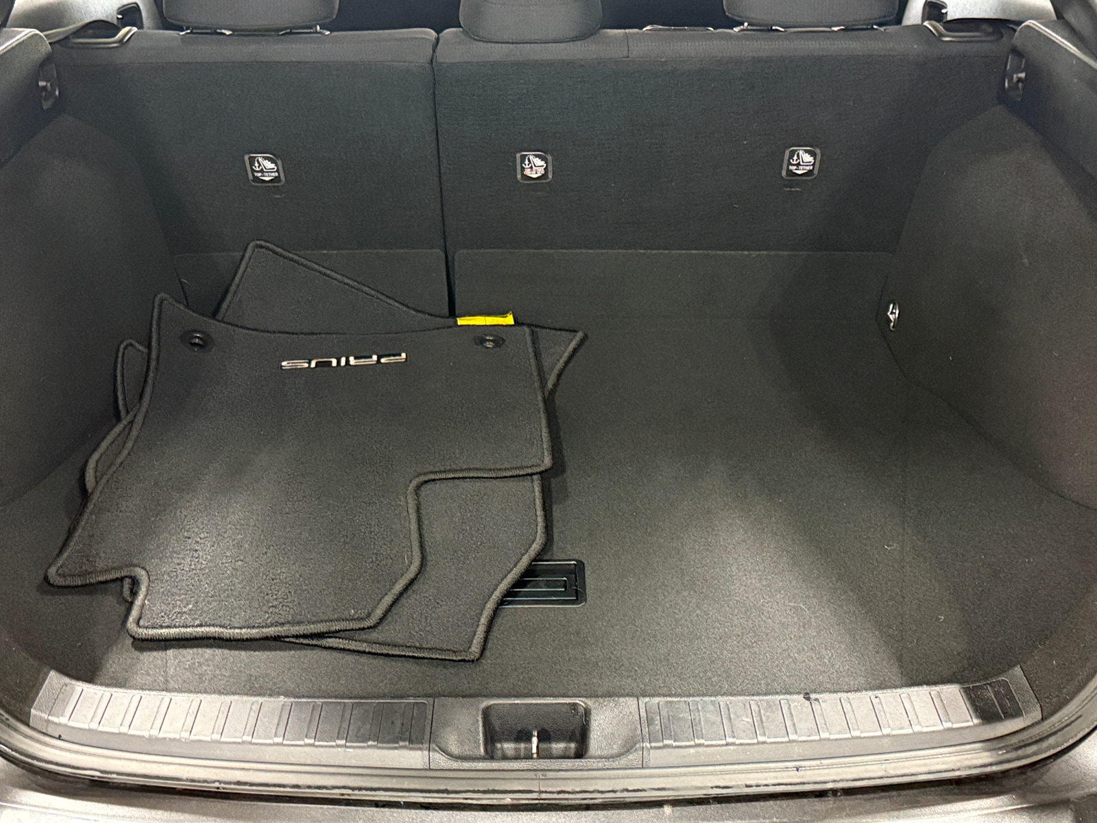 Thumbnail: 2018 Toyota Prius - 7