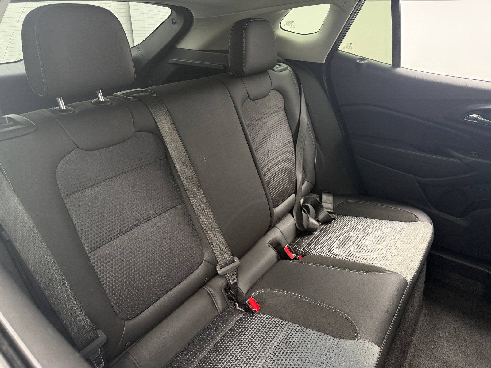 Thumbnail: 2025 Chevrolet Trax - 6
