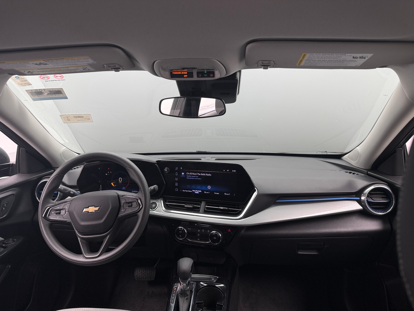 Thumbnail: 2025 Chevrolet Trax - 3