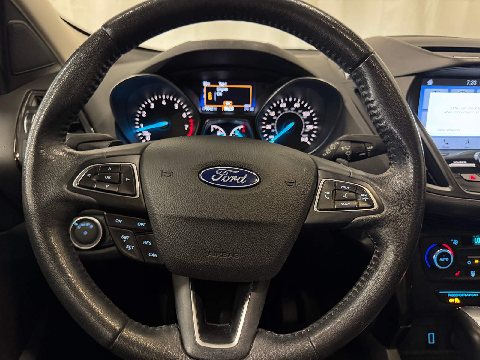 Thumbnail: 2017 Ford Escape - 4