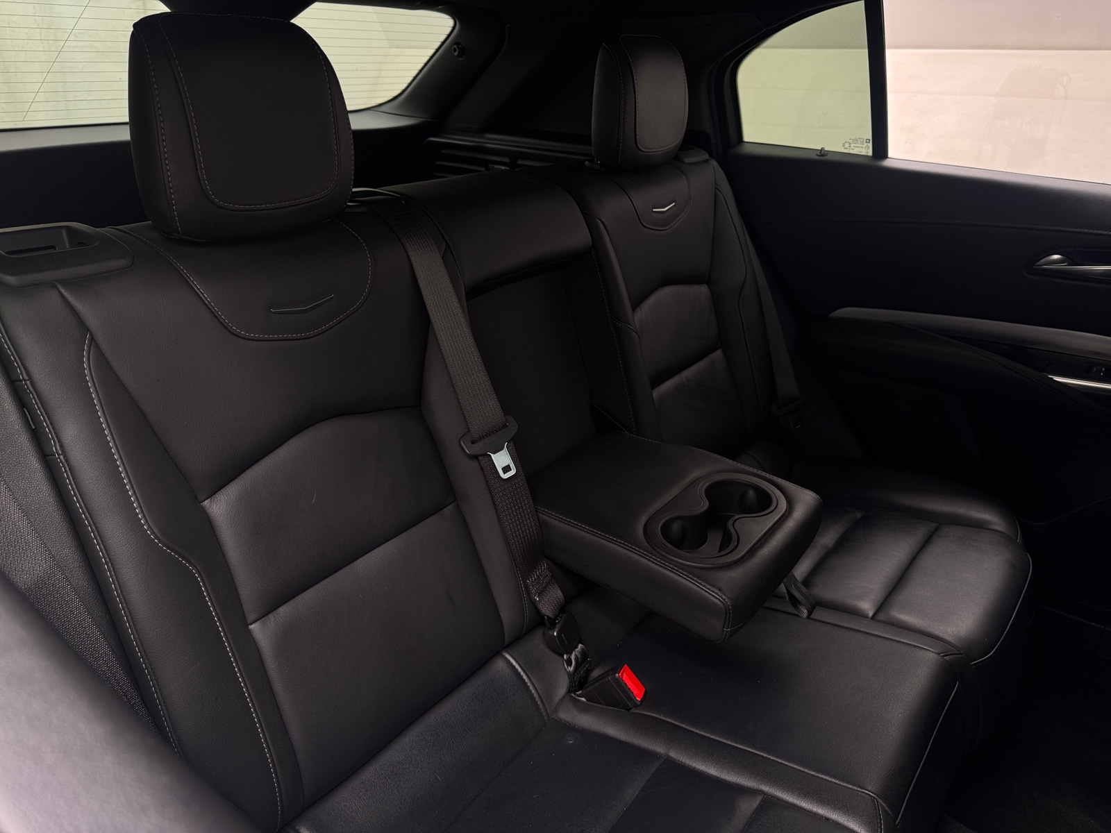 Thumbnail: 2022 Cadillac XT4 - 5