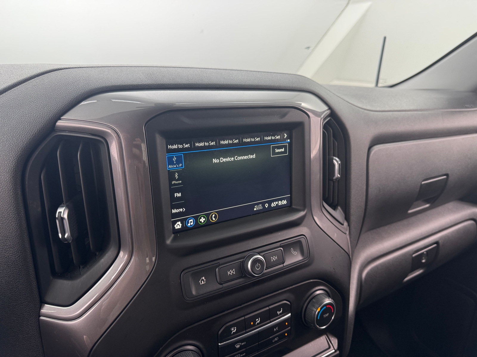 Thumbnail: 2019 Chevrolet Silverado 1500 - 4