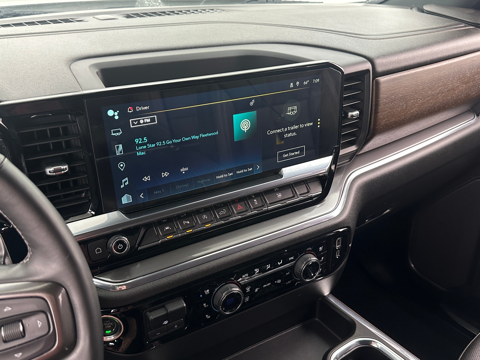 Thumbnail: 2023 Chevrolet Silverado 1500 - 3