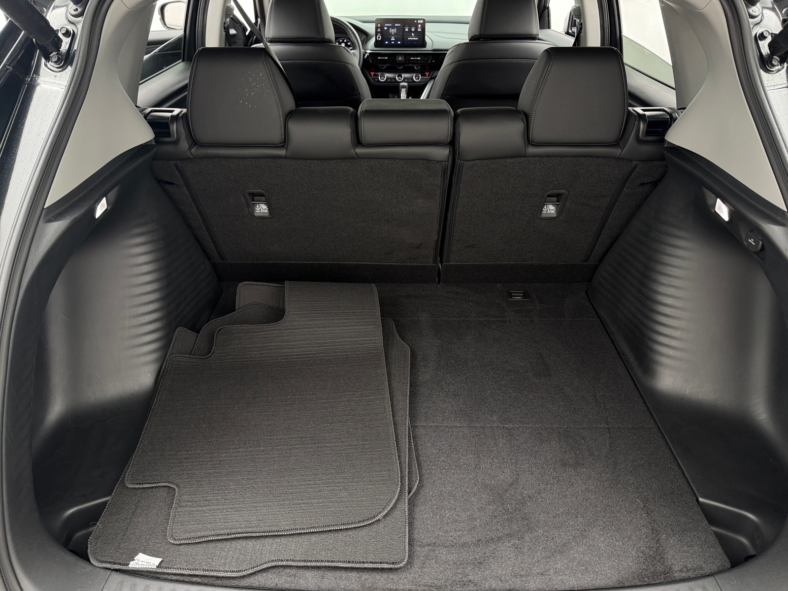 Thumbnail: 2025 Acura ADX - 6