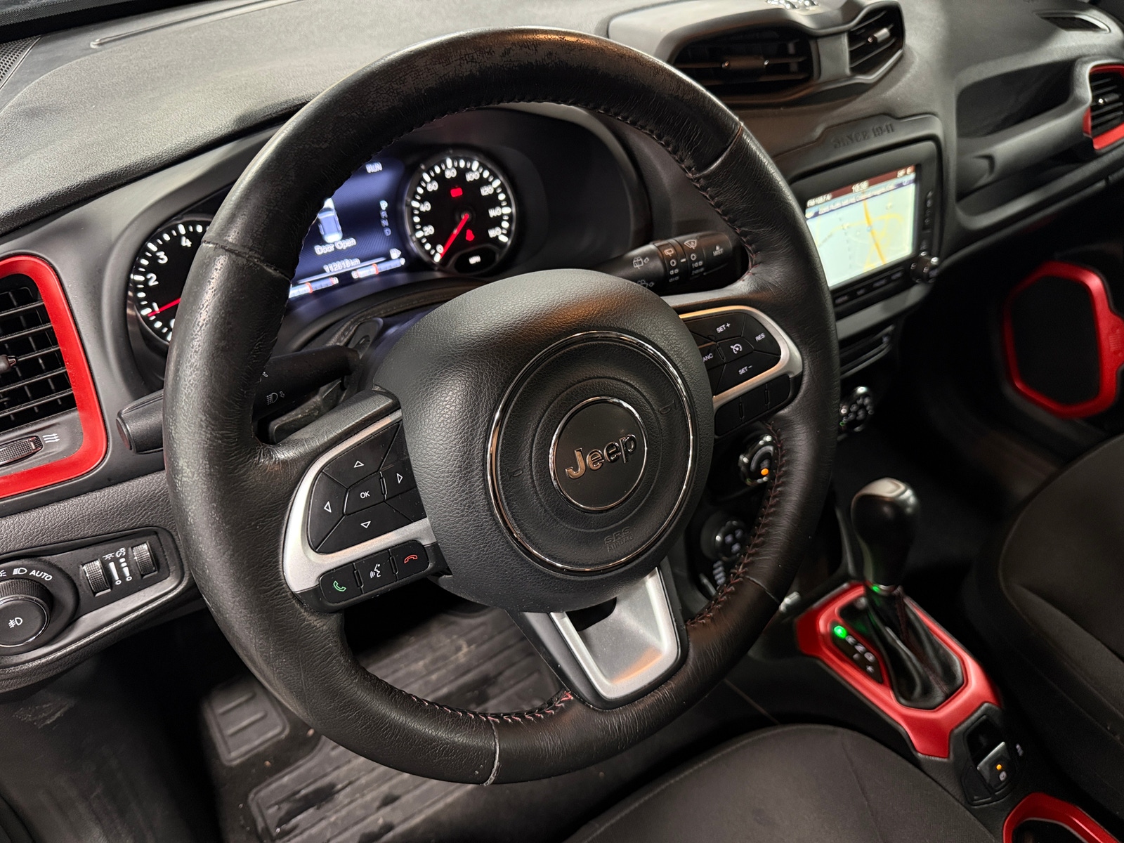 Thumbnail: 2016 Jeep Renegade - 5